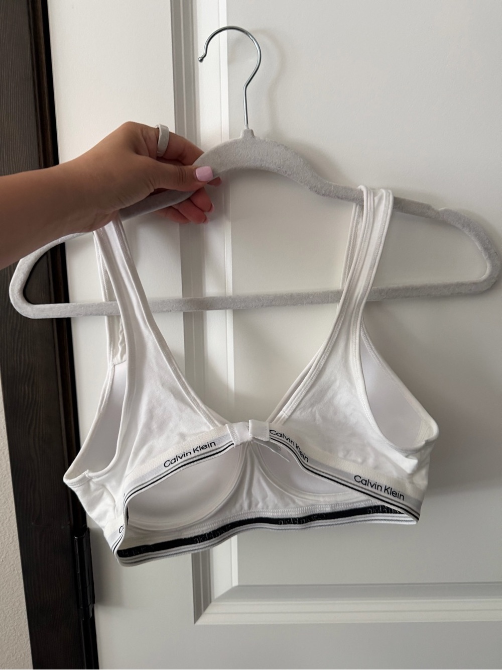 Calvin Klein White Wireless Logo Band Bralette - Picture 3 of 3